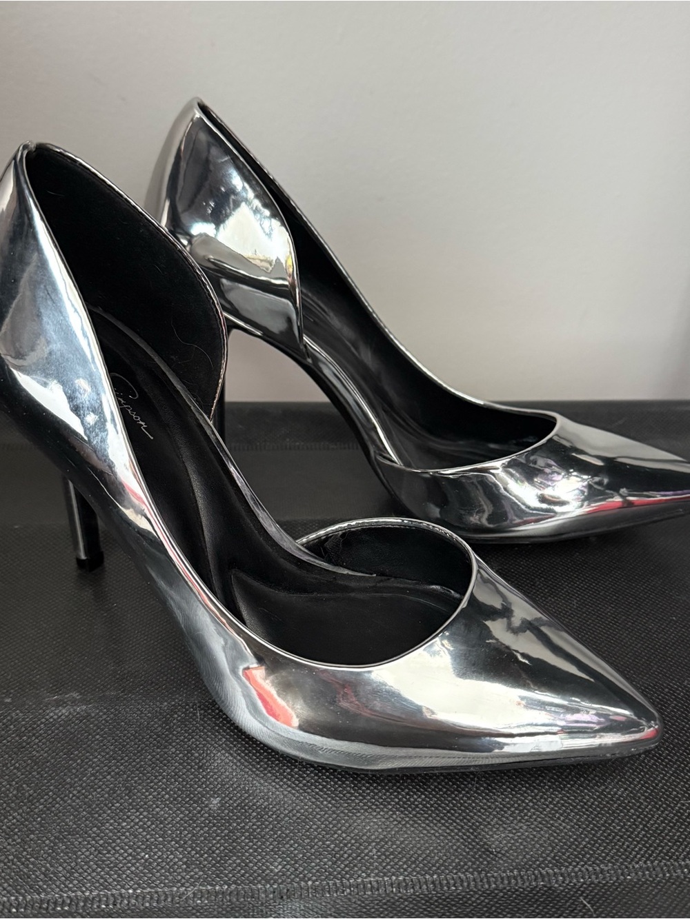 Jessica Simpson Metallic Silver Pointed-Toe Women’s Pumps